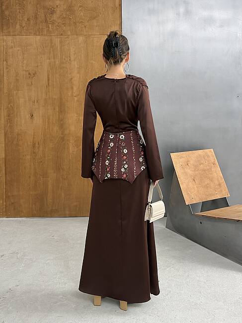 NOUR Korse Detay Maxi Elbise 1266 - Acı Kahve - 3